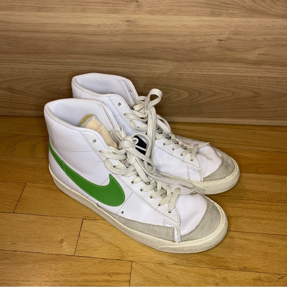 Nike Blazer Mid '77 Vintage Sneaker in White/Chlorophyll/Black - Size 10